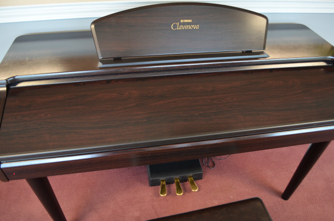 Yamaha CVP105 Clavinova digital piano